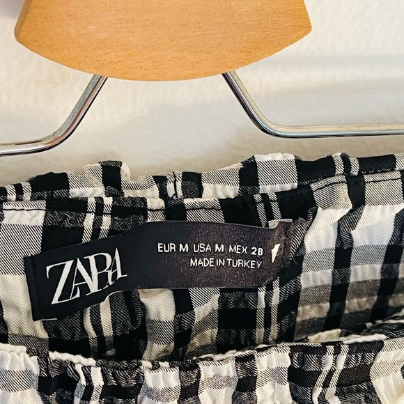 Zara Mini Skirt Sz 28 - Picture 8 of 9